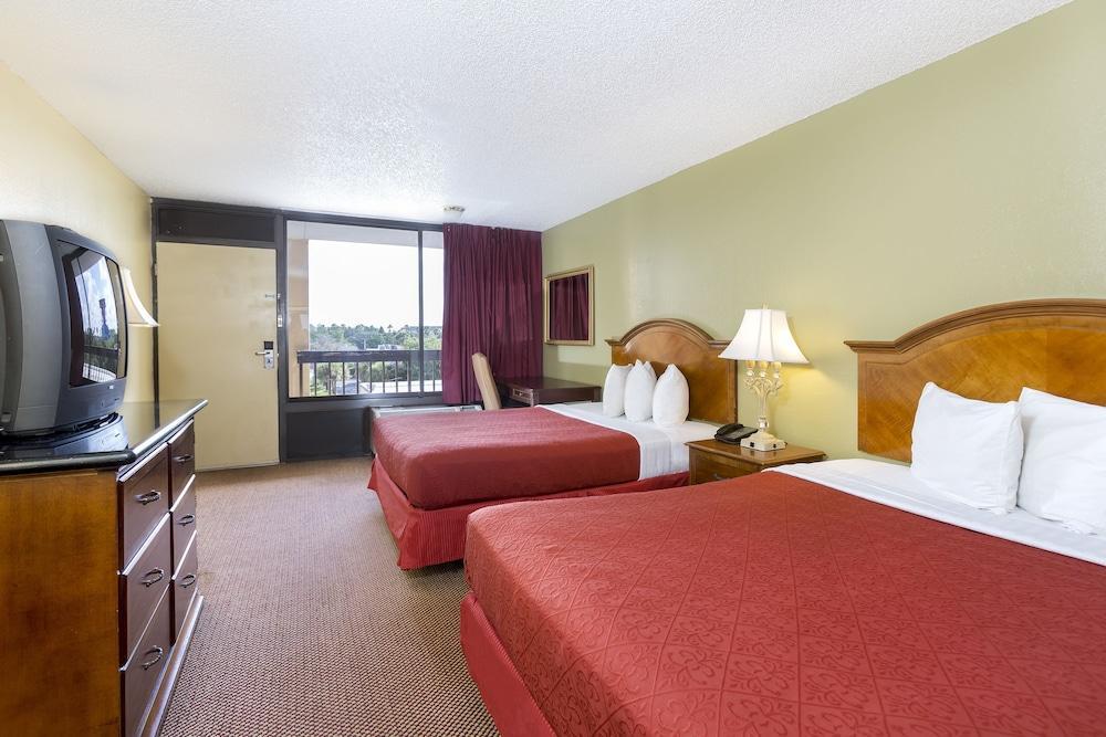 Hotel Monreale Express International Drive Орландо Екстер'єр фото
